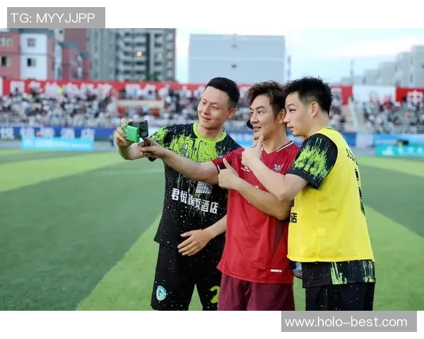 年轻球员崛起足球场上的十八岁以下明星们的闪耀瞬间