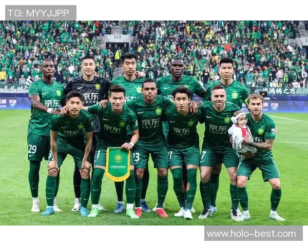 足球明星背后的阴影与挑战那些不为人知的艰辛经历